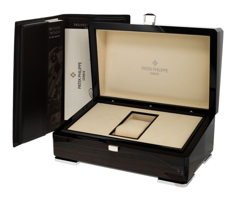 Patek Philippe Complications 5205R-001 Image 5